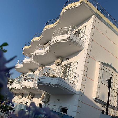 Henardi Apartments 사밀 외부 사진