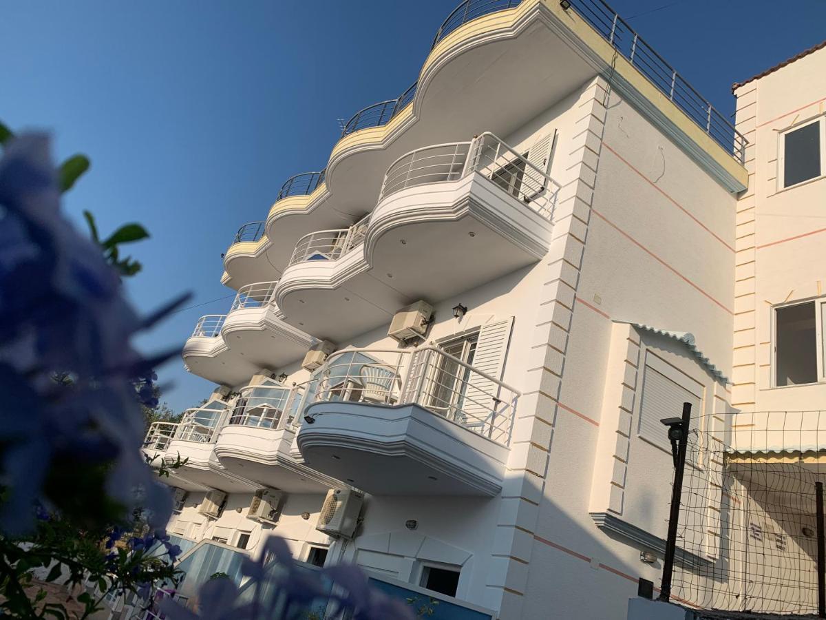 Henardi Apartments 사밀 외부 사진